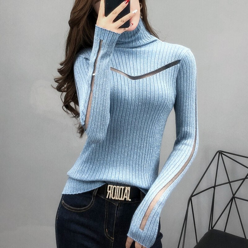 Damski sweter typu golf z ozdobnym prześwitem