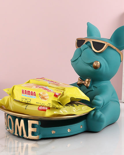 Figurka funkcjonalna buldog francuski ze złotą tacą