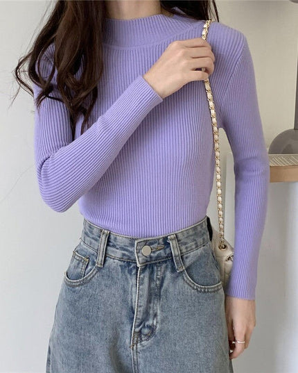 Damski sweter typu golf o dopasowanym kroju