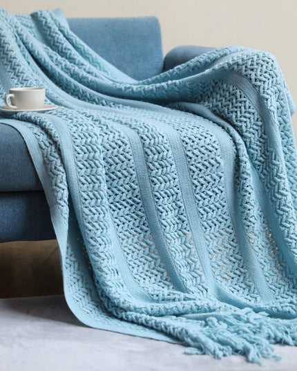 Ozdobny koc z plecioną fakturą