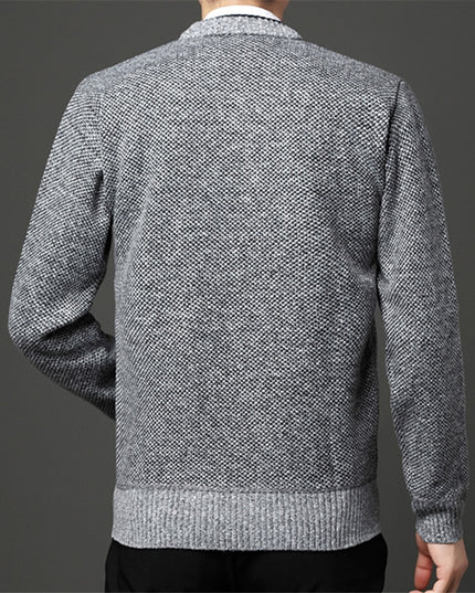 Męski sweter typu kardigan z melanżowej tkaniny zapinany na guziki