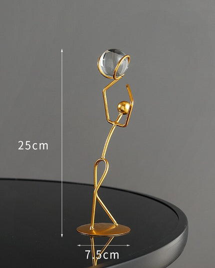 Figurka dekoracyjna ludzik złoty wysokość 19-25 cm