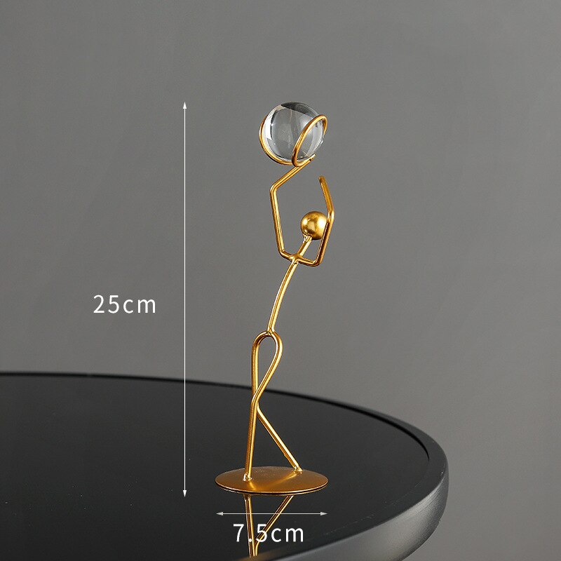 Figurka dekoracyjna ludzik złoty wysokość 19-25 cm