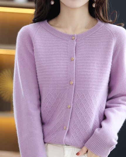 Damski sweter typu kardigan zapinany na guziki