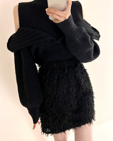 Damski sweter z golfem i odkrytymi ramionami