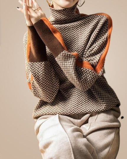 Damski sweter typu golf z kolorową lamówką