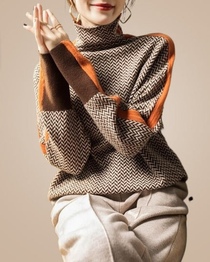 Damski sweter typu golf z kolorową lamówką