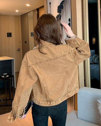 Damska kurtka jeansowa zdobiona imitacją pereł