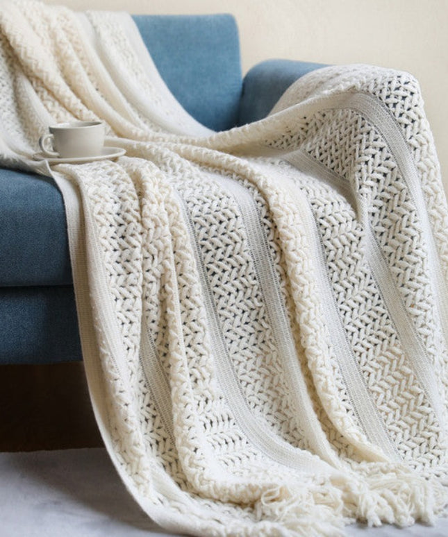 Ozdobny koc z plecioną fakturą