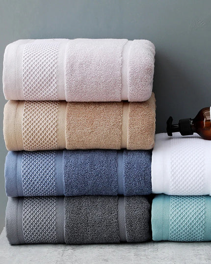 Ręcznik saunowy bawełniany chłonny z eleganckim wykończeniem