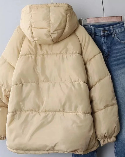 Damska kurtka zimowa krótka z kapturem