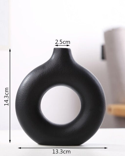 Wazon dekoracyjny ceramiczny okrągły w czarnym kolorze