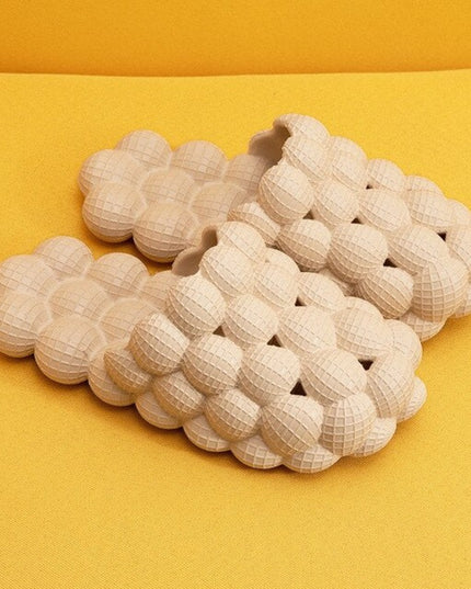 Klapki z zakrytymi palcami oryginalny fason kulki