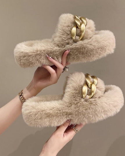 Damskie klapki z futrem i klamrą
